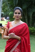 Divi Vadthya Latest Pics